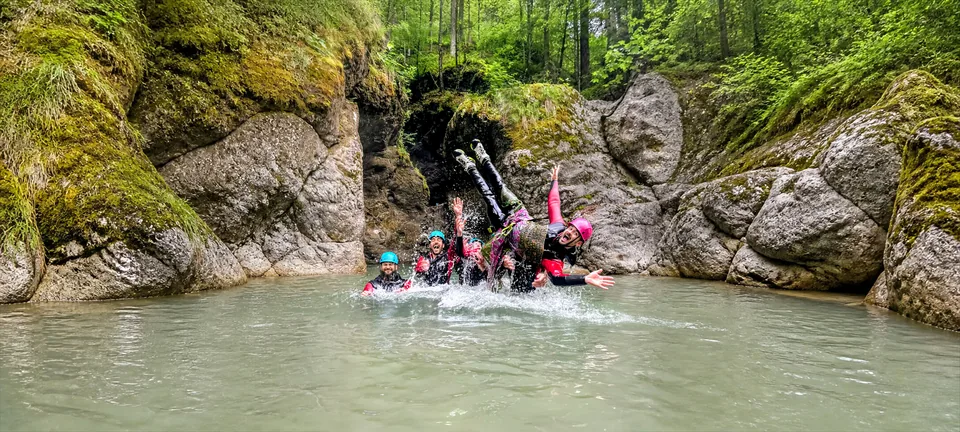 Canyoning-Gruppe nach der Tour
