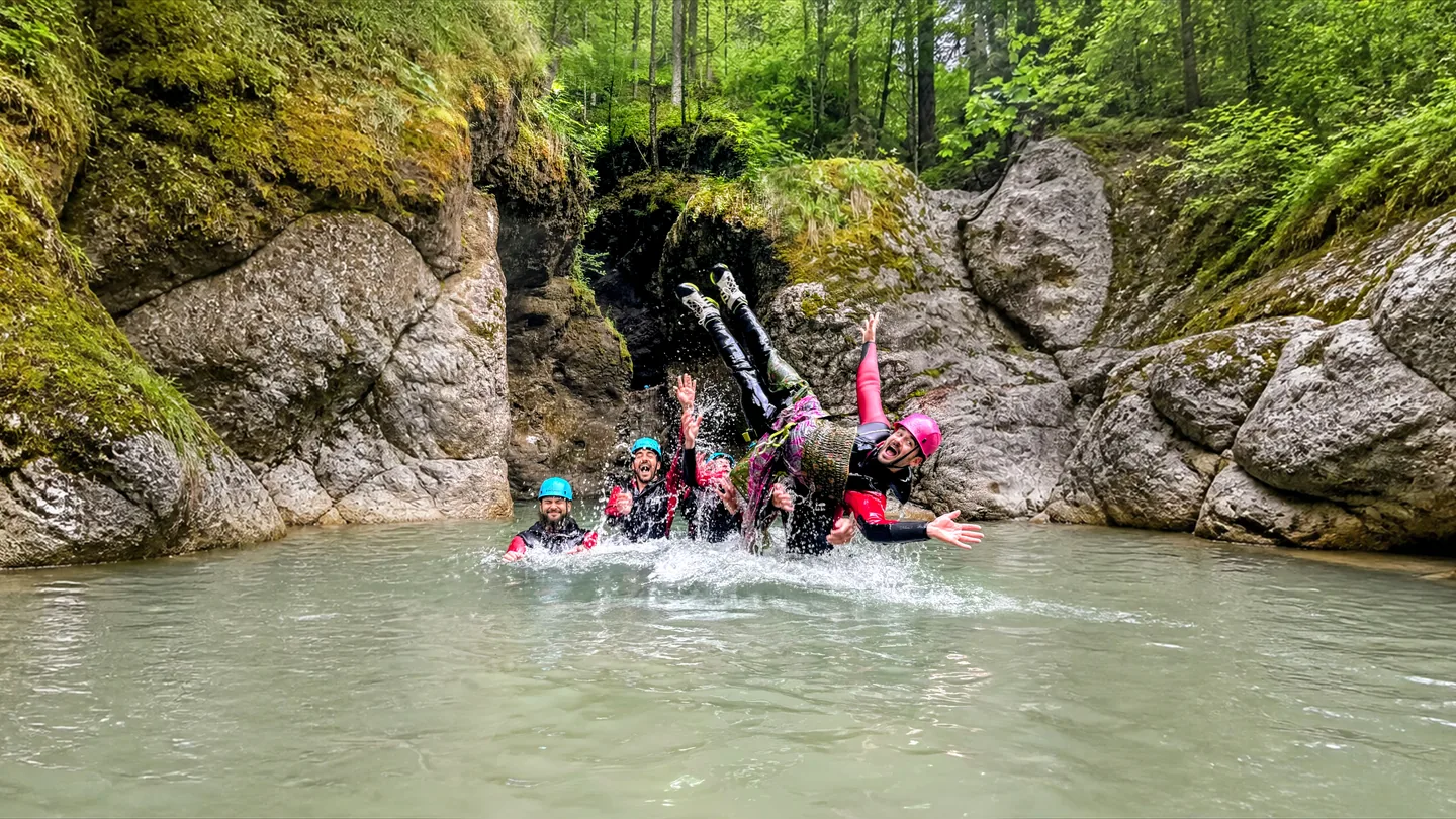 Private JGA Canyoning-Tour in der Kobelache bei Dornbirn