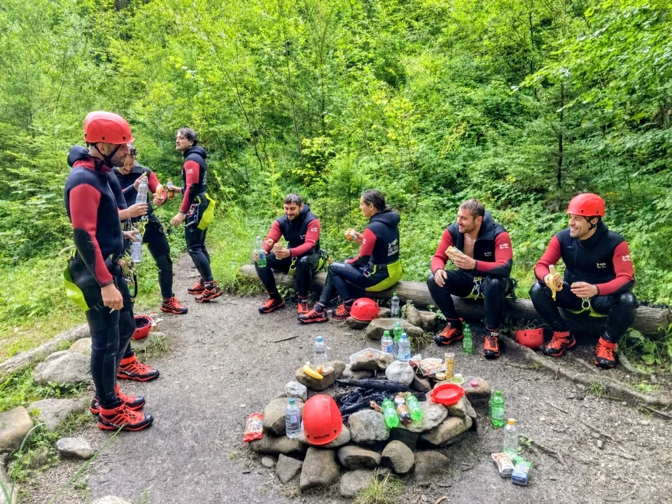 Brotzeit-Pause während der Kobelache Intensiv Tour